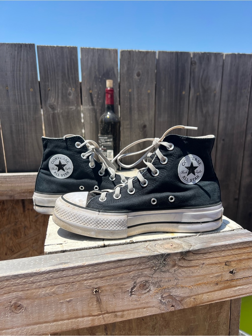 Converse Women's Chuck Taylor All-Star Platform Lift High Top Core Shoe Size 7.5